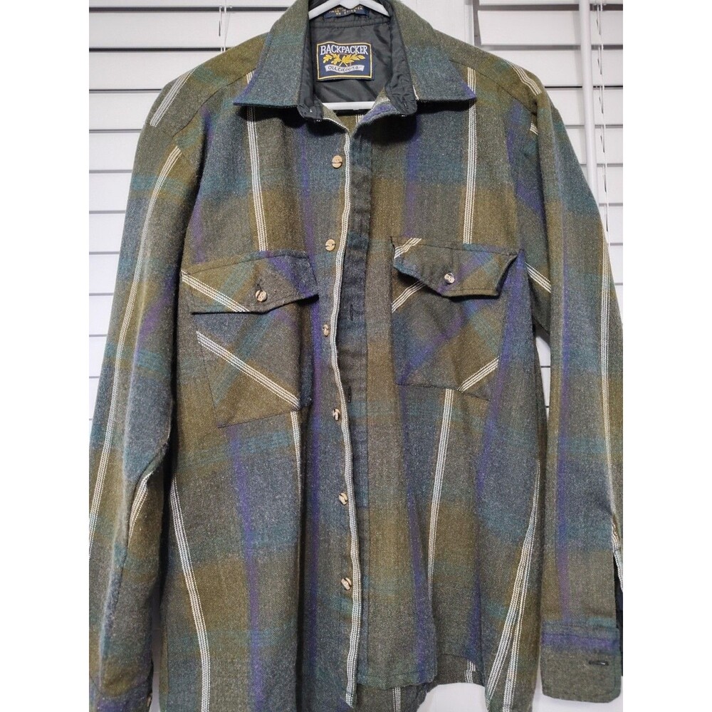Backpacker Outdoors Flannel Button Up Size M (15-16.5) Olive And White Stripes